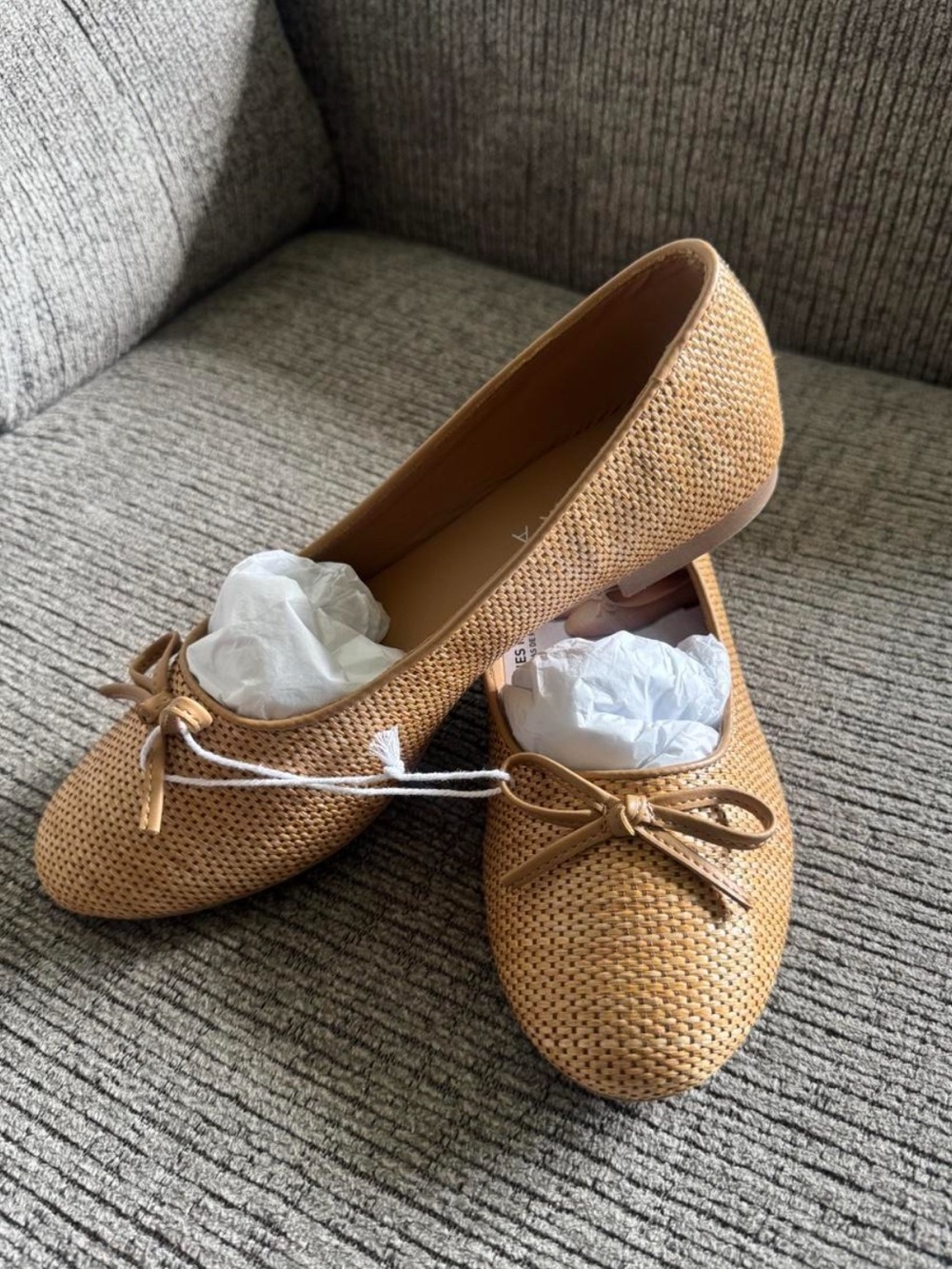 Women’s Size 7 Ballet Flats in Tan — Slip-On Shoe